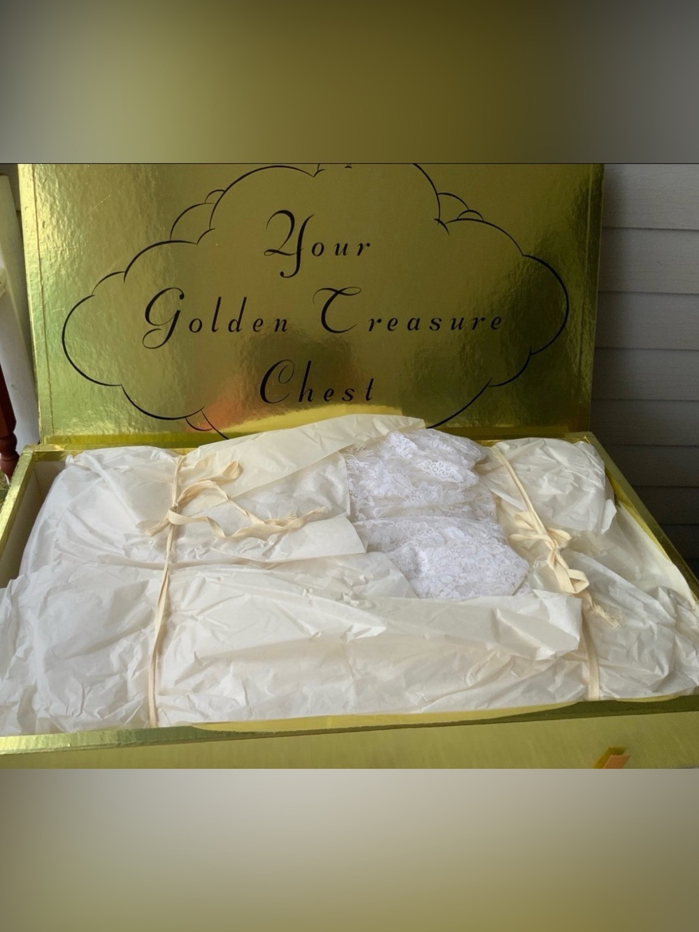 Golden Treasure Chest Bridal Keepsake Box wedding dress Size & material unknown
